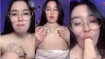 Host Kacamata Binal Kepengin Ngemut Punyamu Video by Indo18