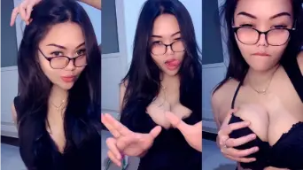 Nayasa Berkacamata Live Hot Full Video Video by PornGo Nayasa Berkacamata Live Hot Full Video Video by PornGo