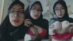 NADIRA Tobrut Hijab Hitam BH Merah Video by Indo18 NADIRA Tobrut Hijab Hitam BH Merah Video by Indo18