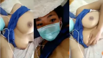 Susah Tidur Pingin di Temenin VCS Video by xNxx