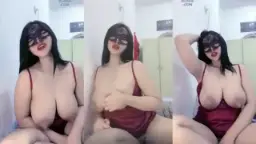 Kienzy Host Paling Tobrut di Aplikasi BLING2 Video by xNxx