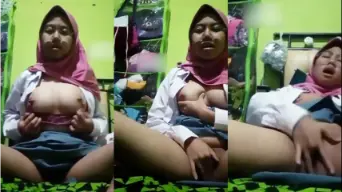 Yolla Tania Hijab SM4 Viral Video by PlayBokep Yolla Tania Hijab SM4 Viral Video by PlayBokep