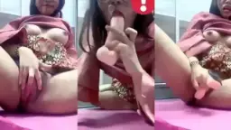 Tante Jilbab Colmek Dildo Mendesah Video by TubeV Tante Jilbab Colmek Dildo Mendesah Video by TubeV