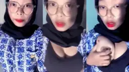 Hijabers SM4 Toketnya Gede Banget Video by TXXX